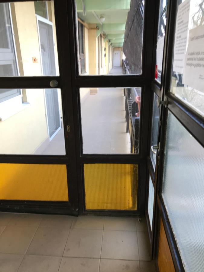 Zen Apartman Solnok Dış mekan fotoğraf